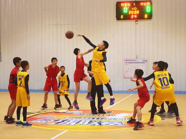 张淼怡新剧《难哄》今日暖心开播 “六边形闺蜜”钟思乔人设讨喜